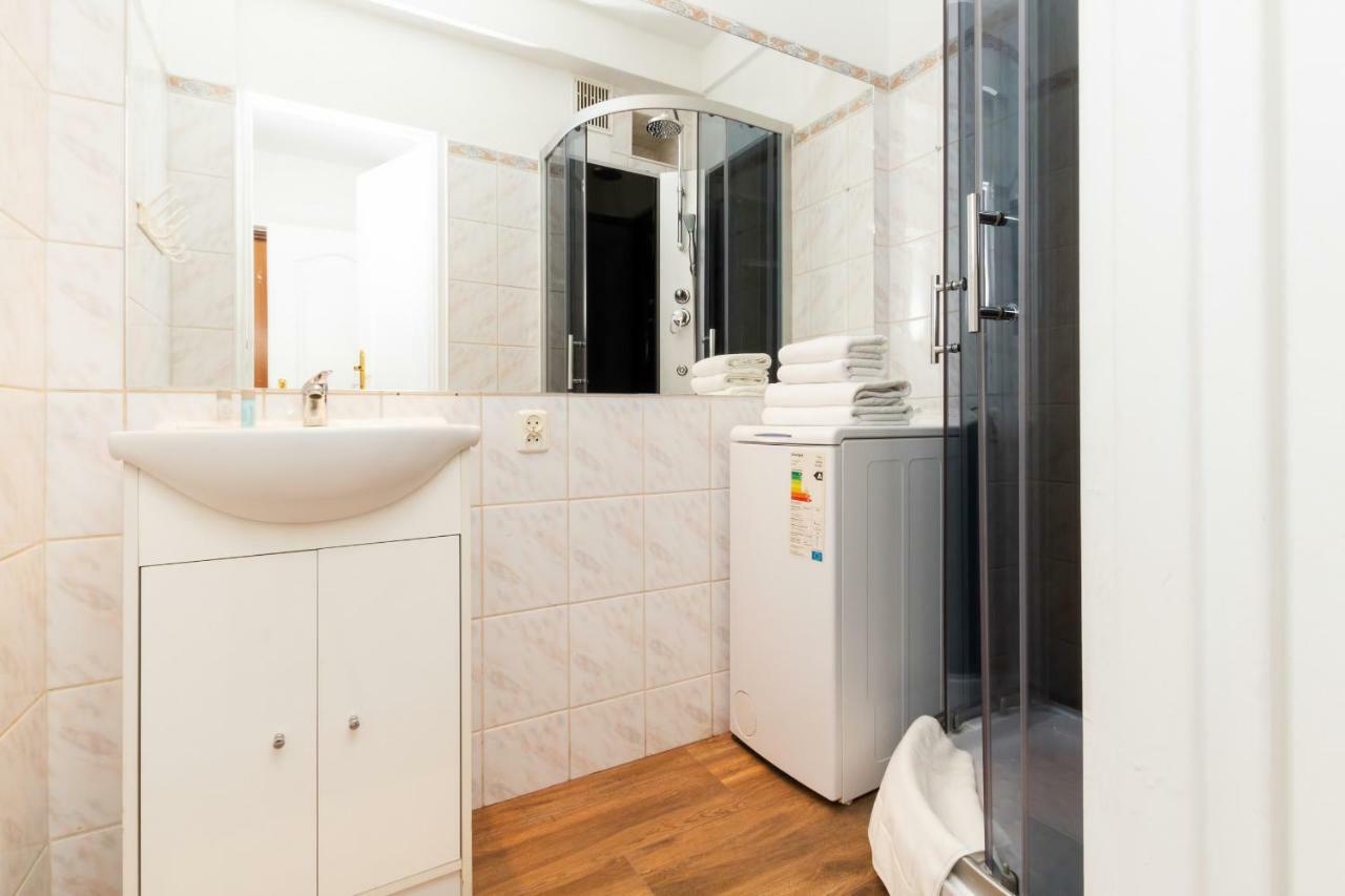 Apartments Gdansk Dworska By Noclegi Renters Ngoại thất bức ảnh